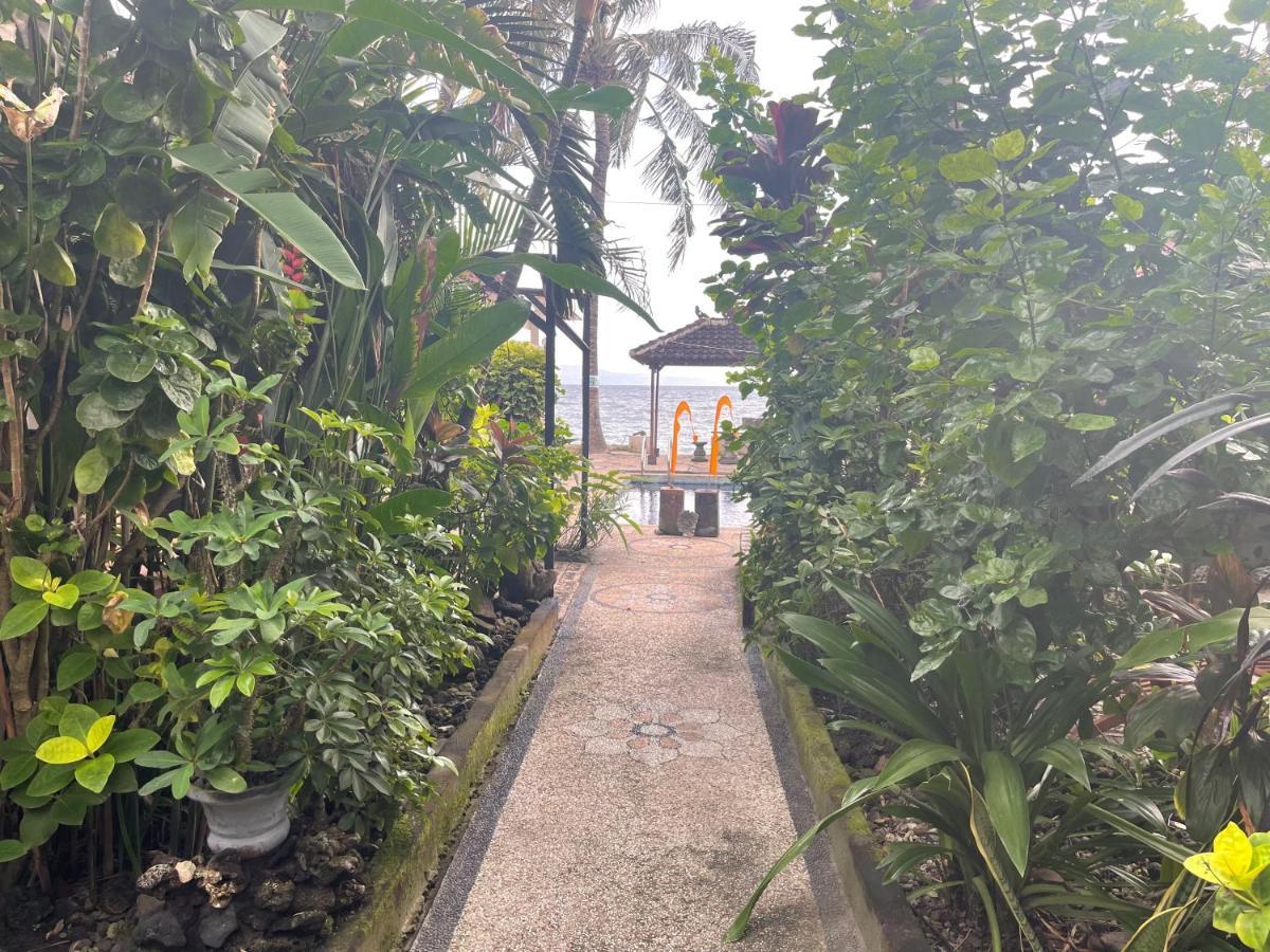 Catra Homestay Beach Apartments Candidasa Exterior foto